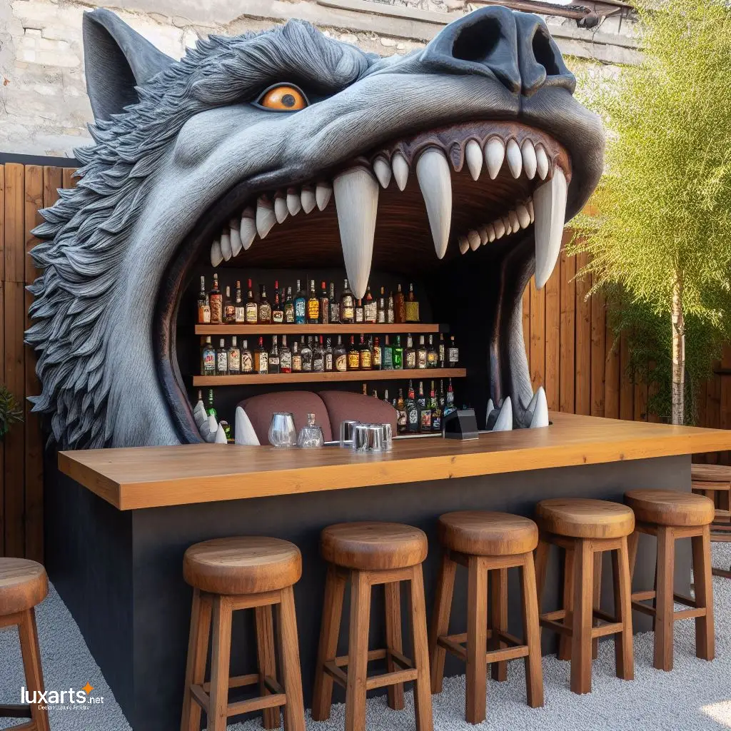 10 Animal Inspired Outdoor Bar Decor Ideas for a Wild Experience animal outdoor bar 10