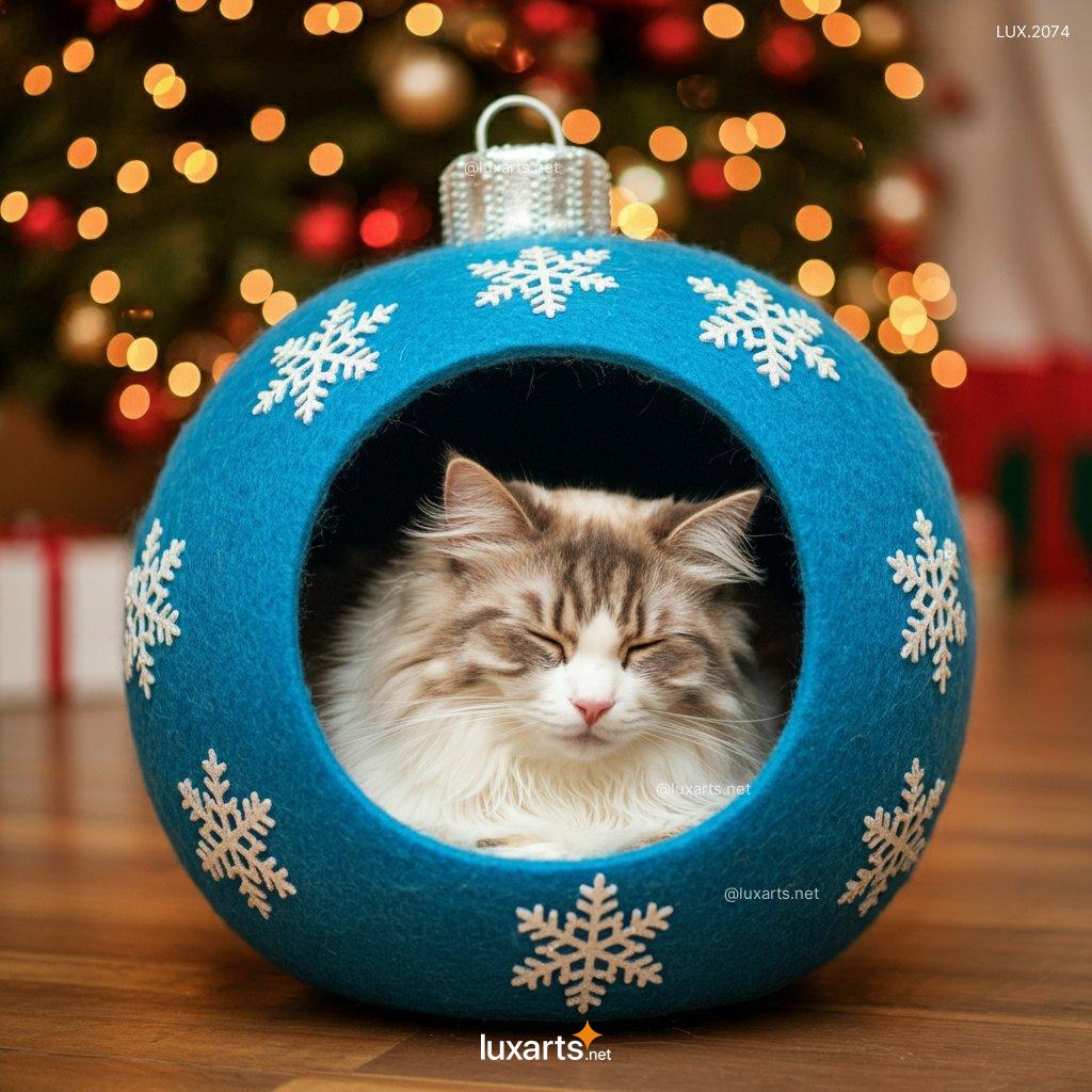 Christmas Bauble Cat Beds | Festive, Cozy Beds for Your Furry Friend christmas bauble cat beds 4