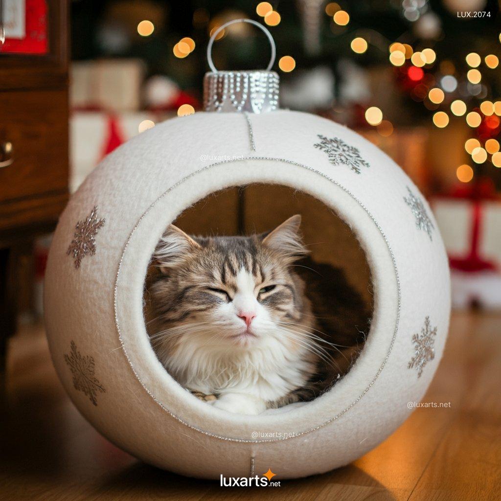 Christmas Bauble Cat Beds | Festive, Cozy Beds for Your Furry Friend christmas bauble cat beds 8