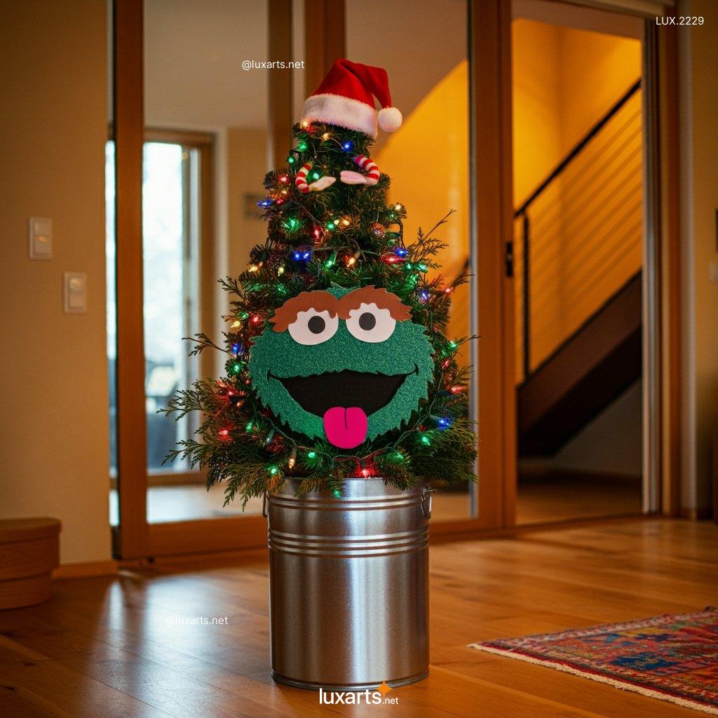 LUX.2229 Creative Oscar the Grouch-Themed Christmas Tree for Sesame Street Fans oscar the grouch christmas tree 10