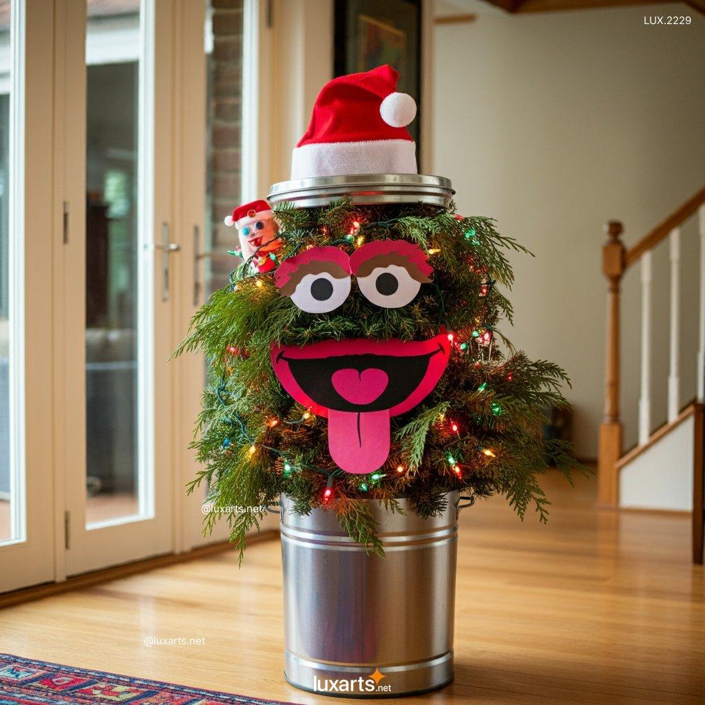 LUX.2229 Creative Oscar the Grouch-Themed Christmas Tree for Sesame Street Fans