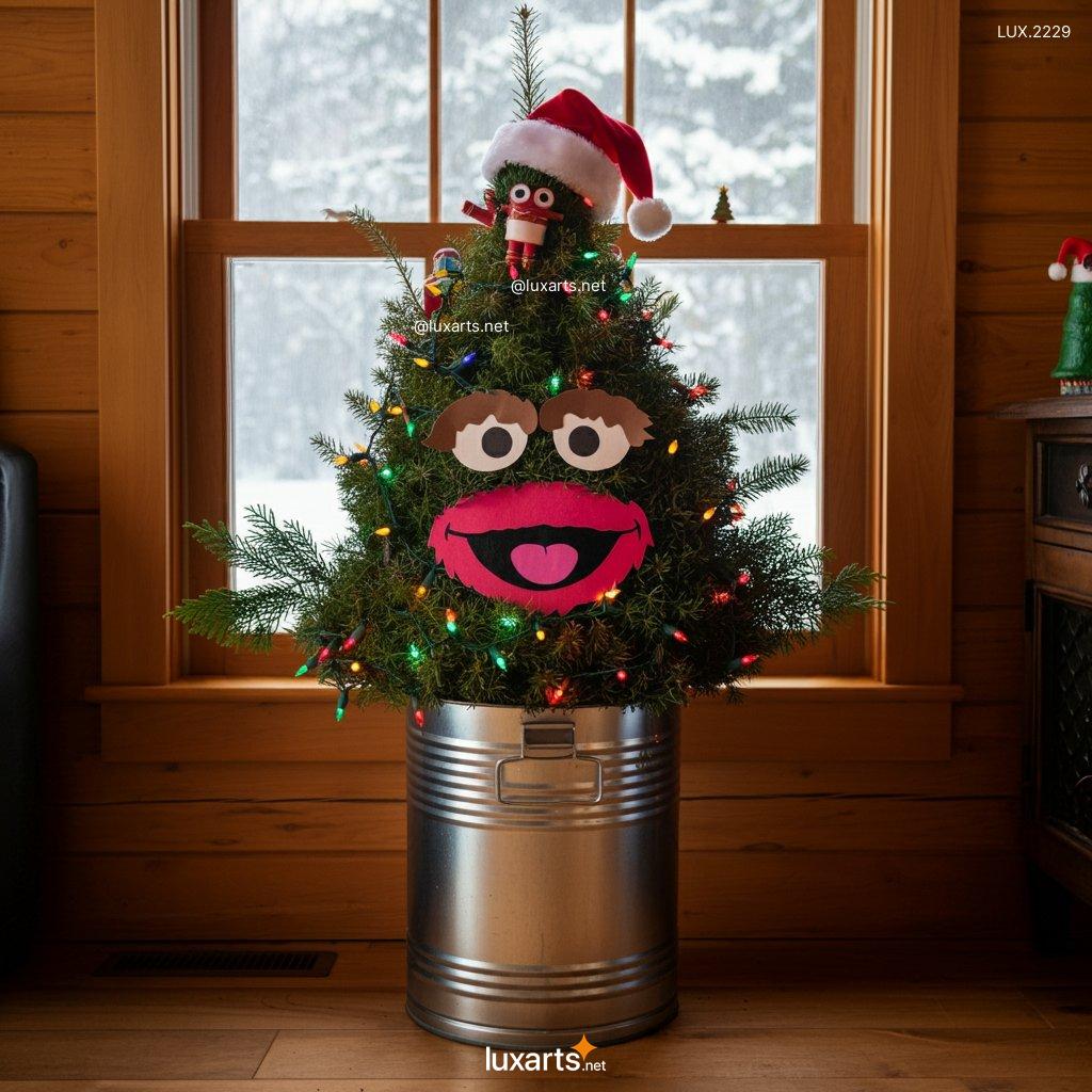 LUX.2229 Creative Oscar the Grouch-Themed Christmas Tree for Sesame Street Fans oscar the grouch christmas tree 2