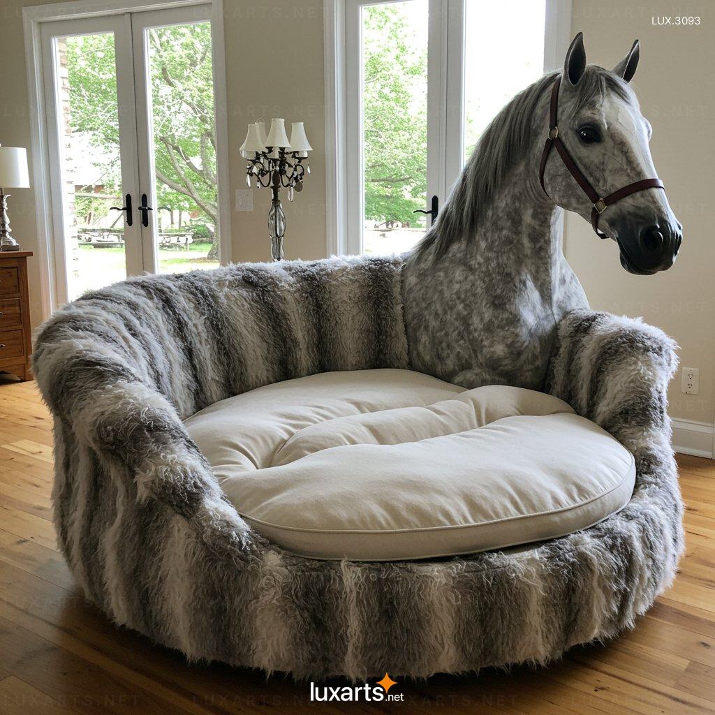 Giant Horse Lounger: Luxurious and Unique Seating Experience giant horse loungers 8